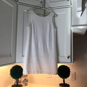 Gorgeous white eyelet shift dress